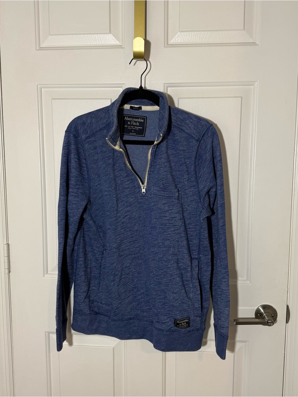 Abercrombie & Fitch Men's Heather Navy Quarter-Zip Pullover